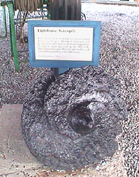 Screw Pile exhibit Hooper strait.jpg (80807 bytes)